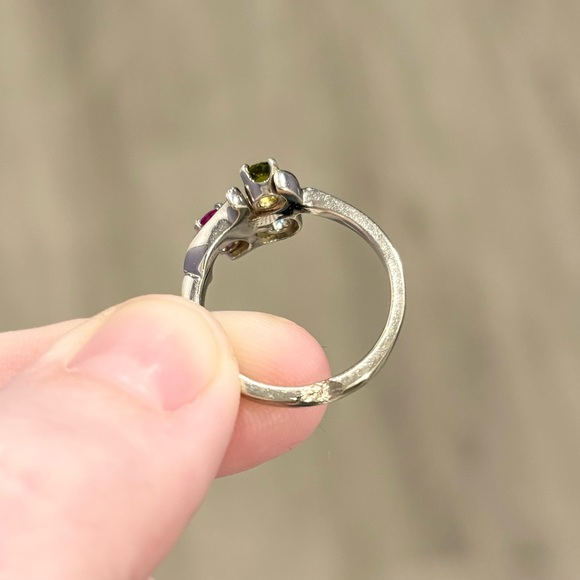 14K Rainbow Spinel red blue green gemstone cluster vintage white gold ring - Picture 9 of 12